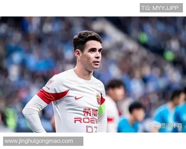 突发！足球八卦宣布将离队，球迷不舍告别